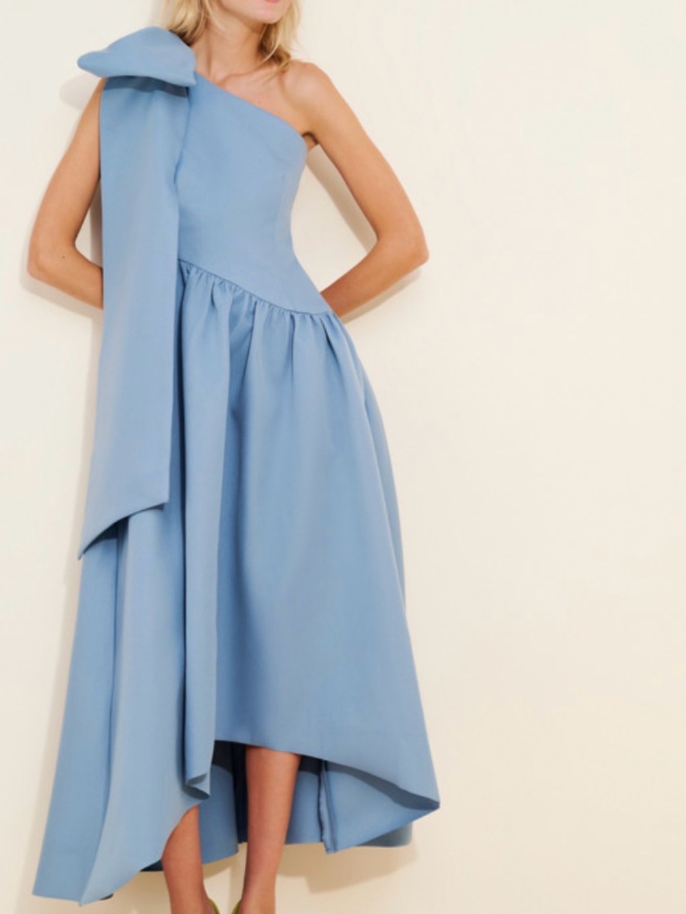 Elliatt Liesel Blue One-Shoulder Asymmetrical Midi Dress with Bow